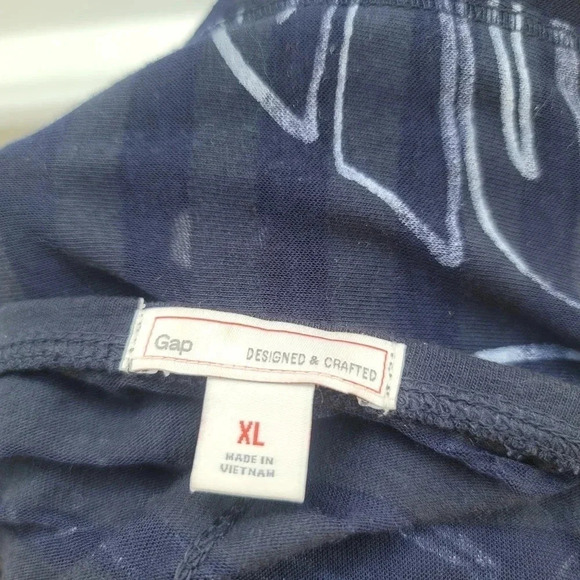 Gap Top Blouse Womens Tropical Leaf Sleeveless Navy Blue White Sheer Sz XL - Picture 8 of 8